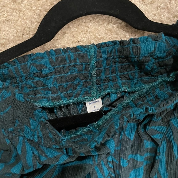 Old Navy Emerald Green off the shoulder Jumpsuit with Palm Print - Picture 2 of 5